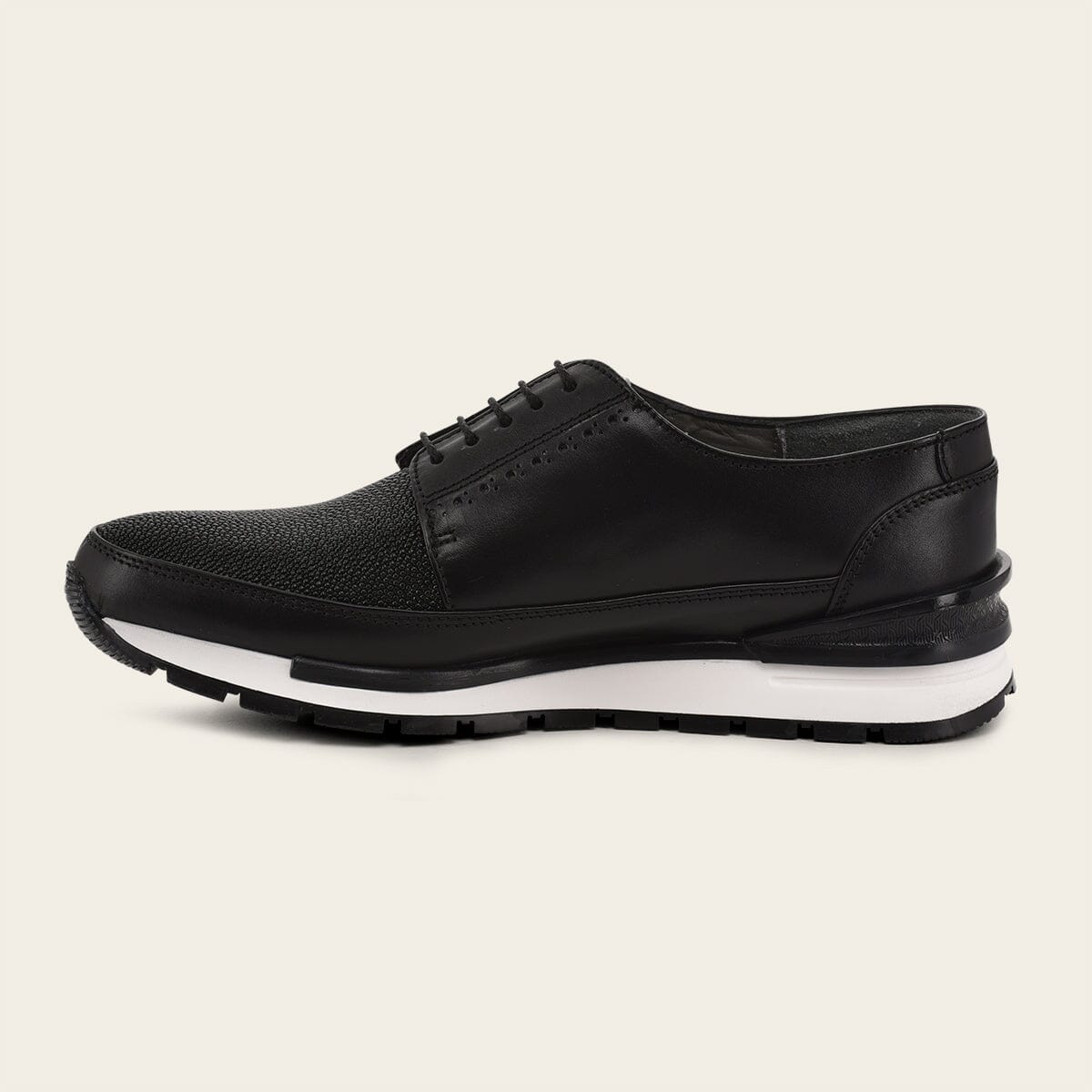 Tenis con piel genuina de mantarraya para caballero