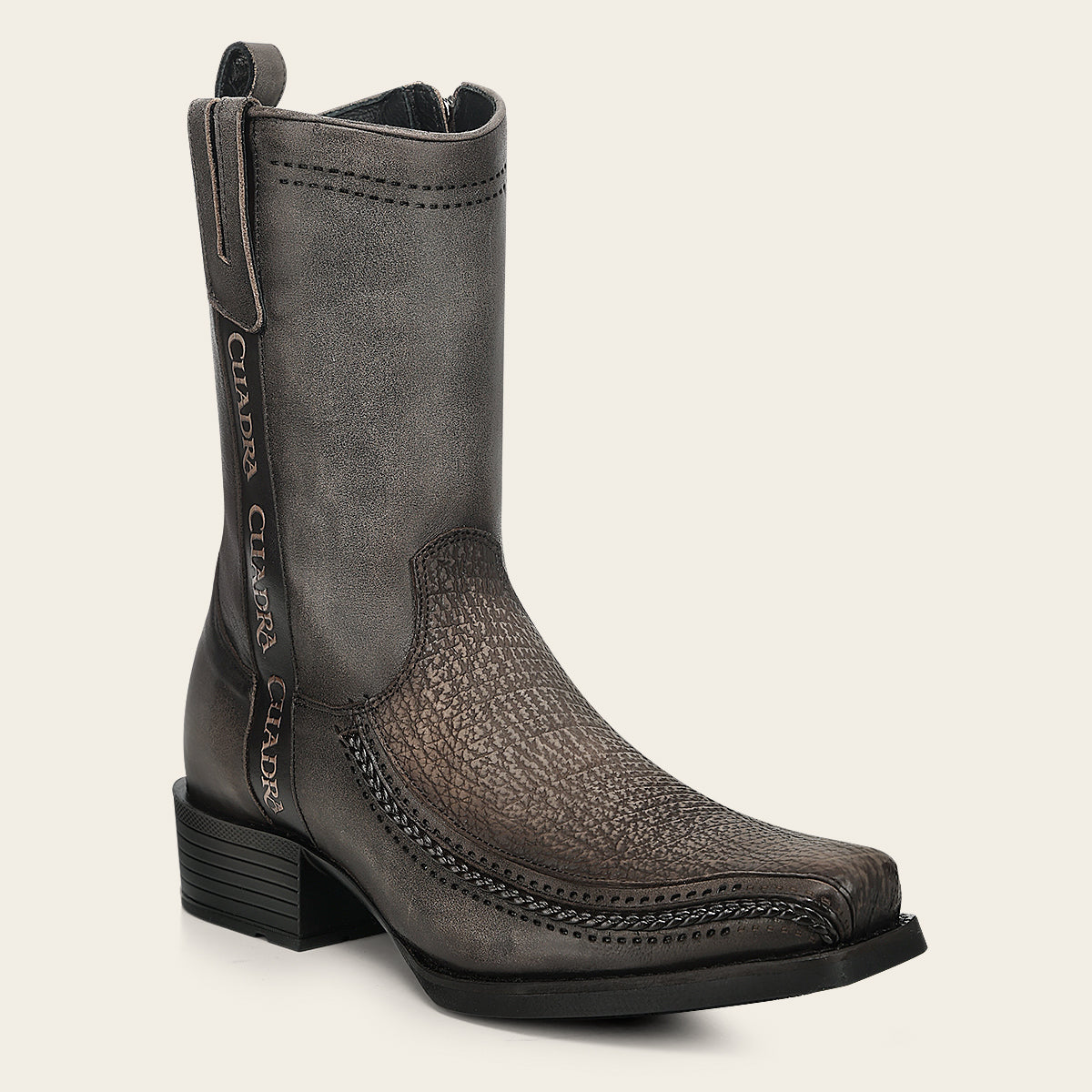 Bota urbana en piel genuina de tiburón para caballero