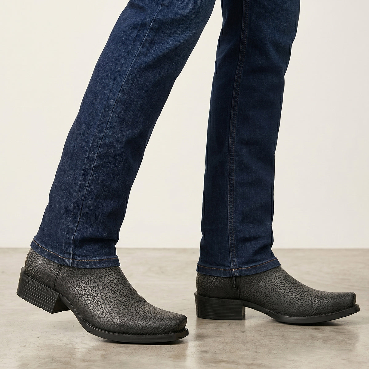Bota urbana en piel genuina de bisonte para caballero