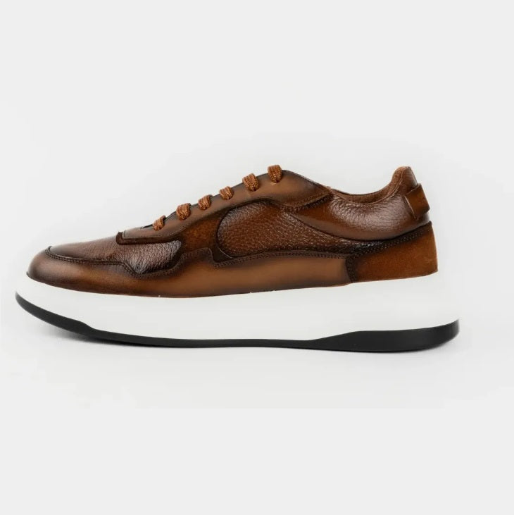 Tenis en piel genuina de venado para caballero