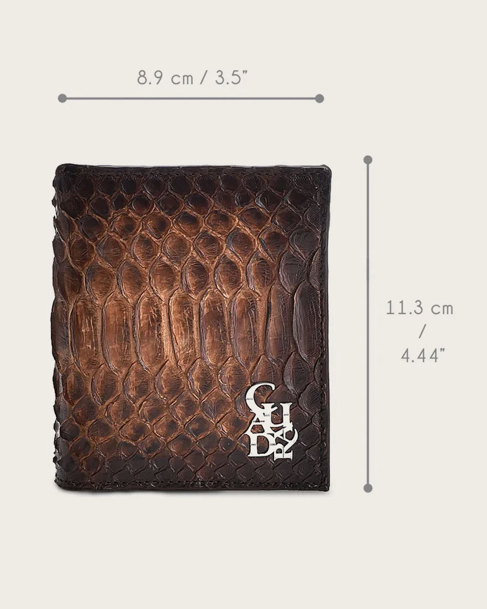 Cartera de piel exótica hecha a mano en color miel