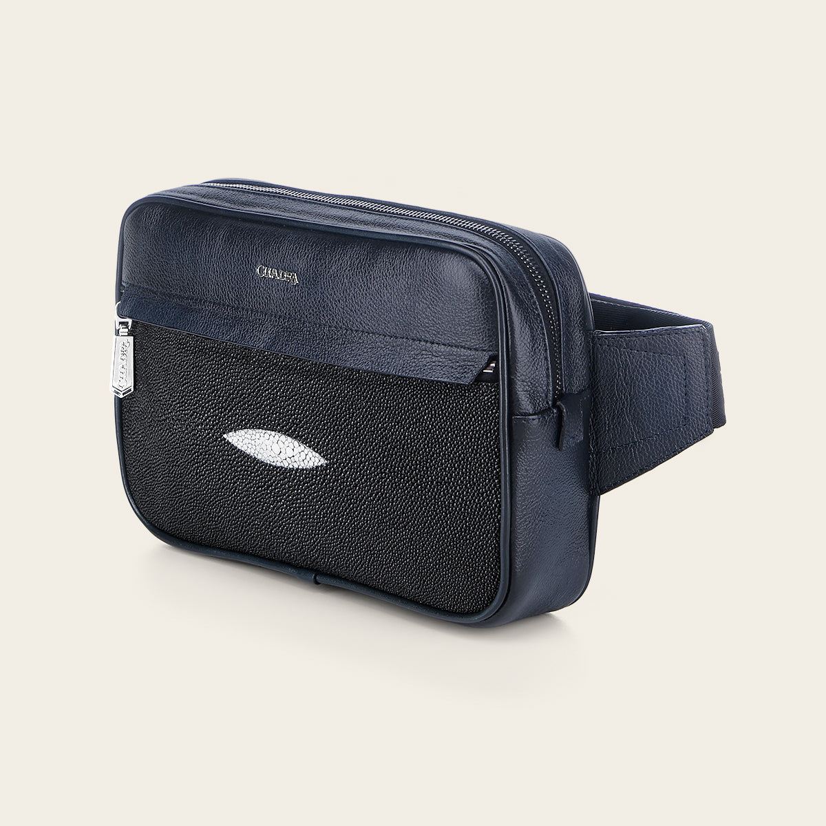 Bolso cruzado de piel de mantarraya negra para hombre