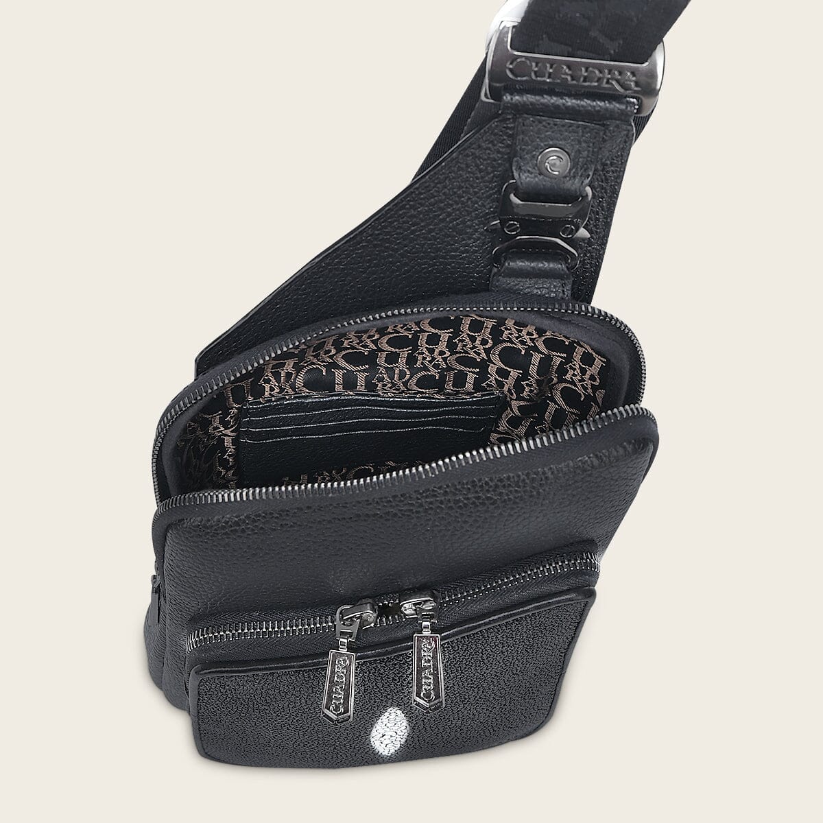 Bandolera en piel genuina de mantarraya para caballero