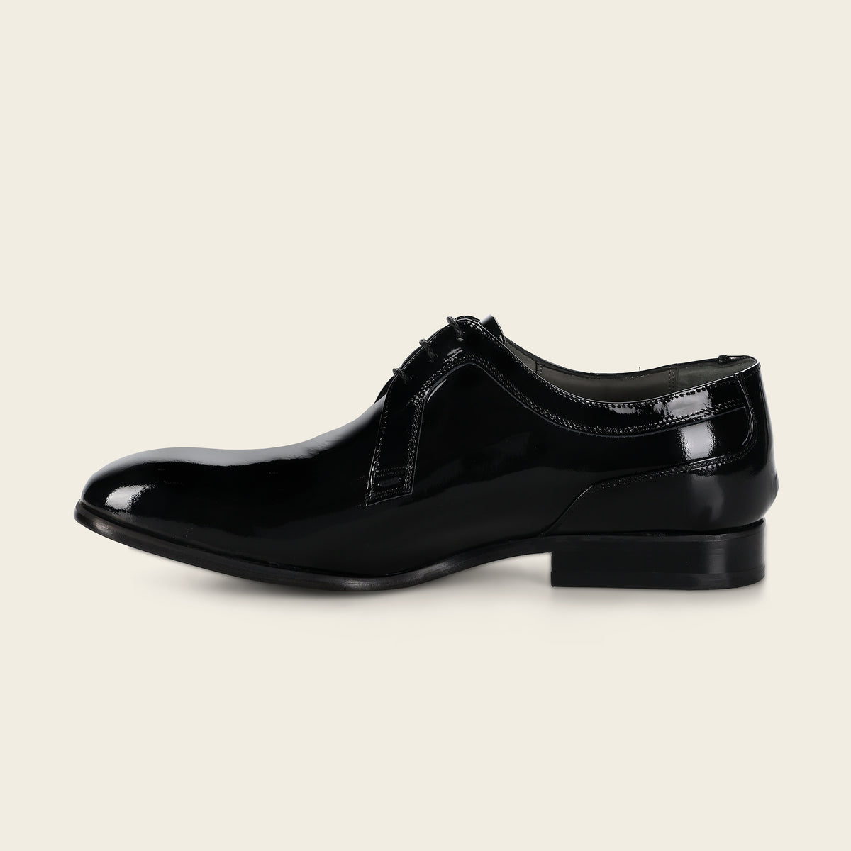 Calzado oxford para caballero en charol