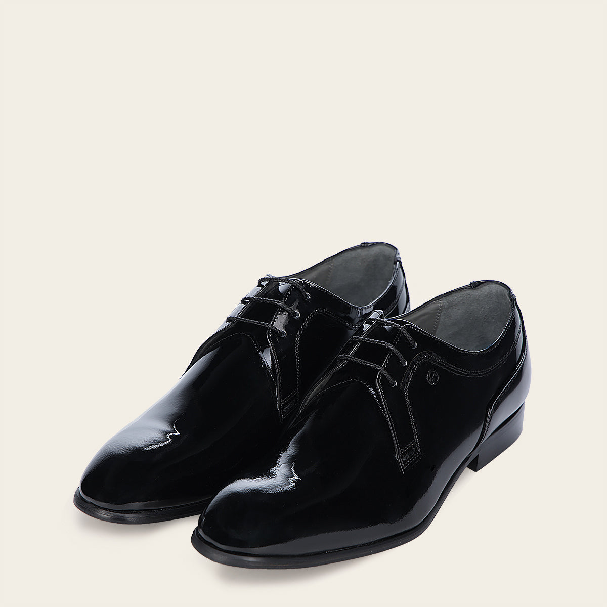 Calzado oxford para caballero en charol