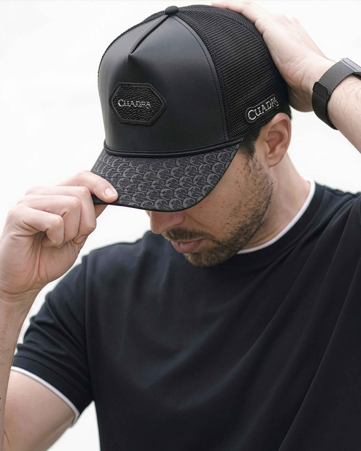 Edición Limitada – Gorra de Piel Negra