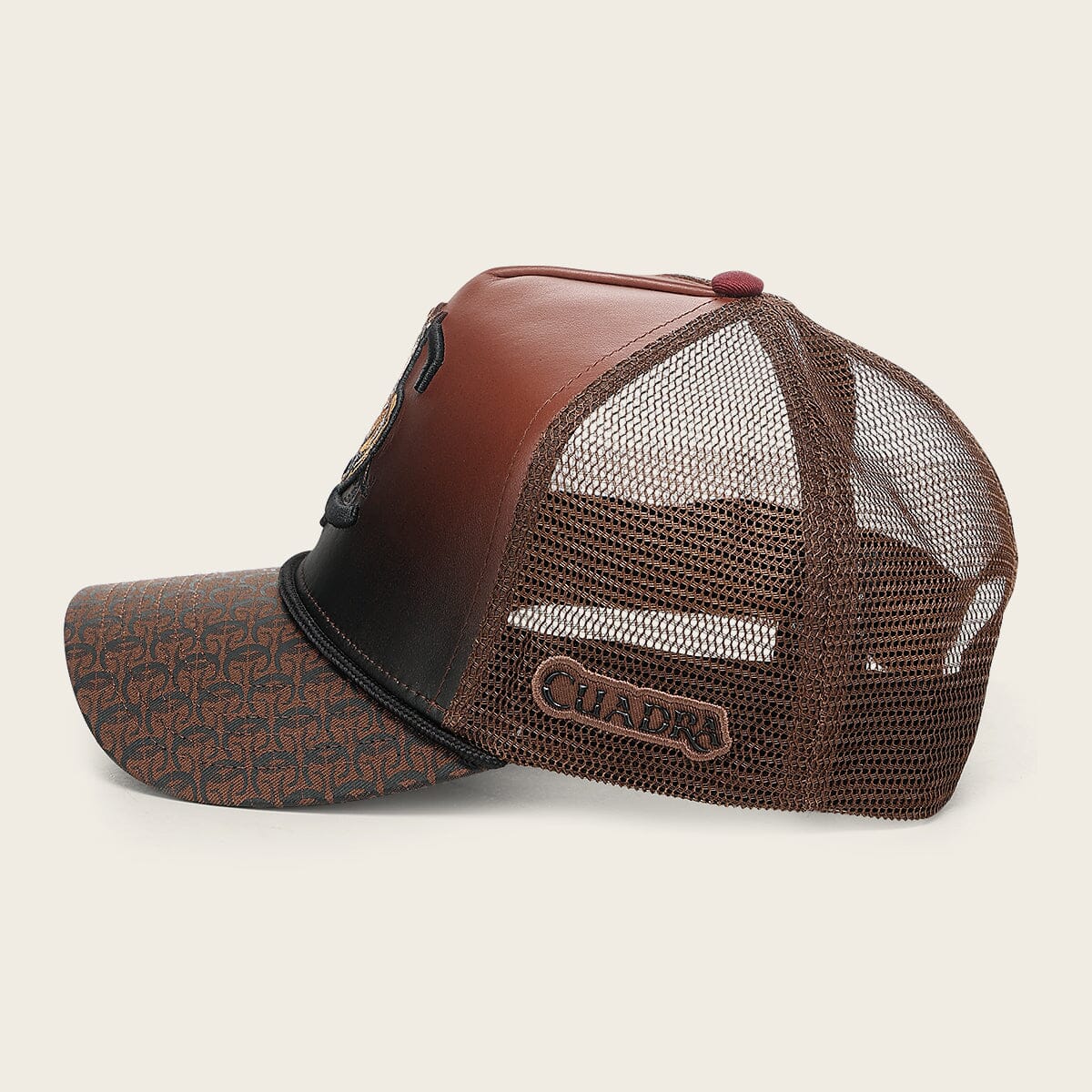 Gorra en piel genuina con diseño de caballo