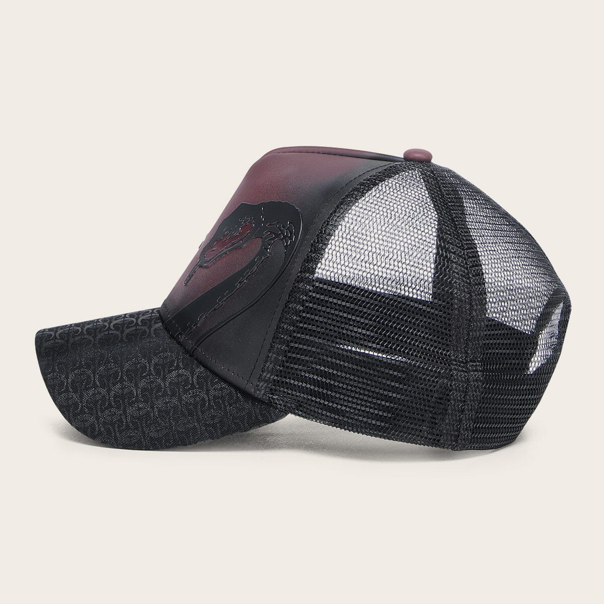 Gorra en piel genuina con diseño de pitón