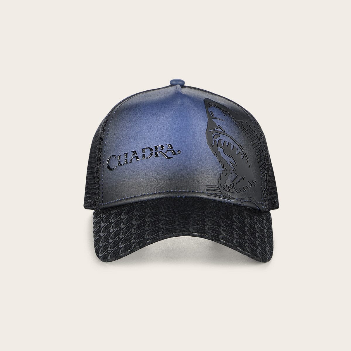 Gorra en piel genuina con diseño de tiburón