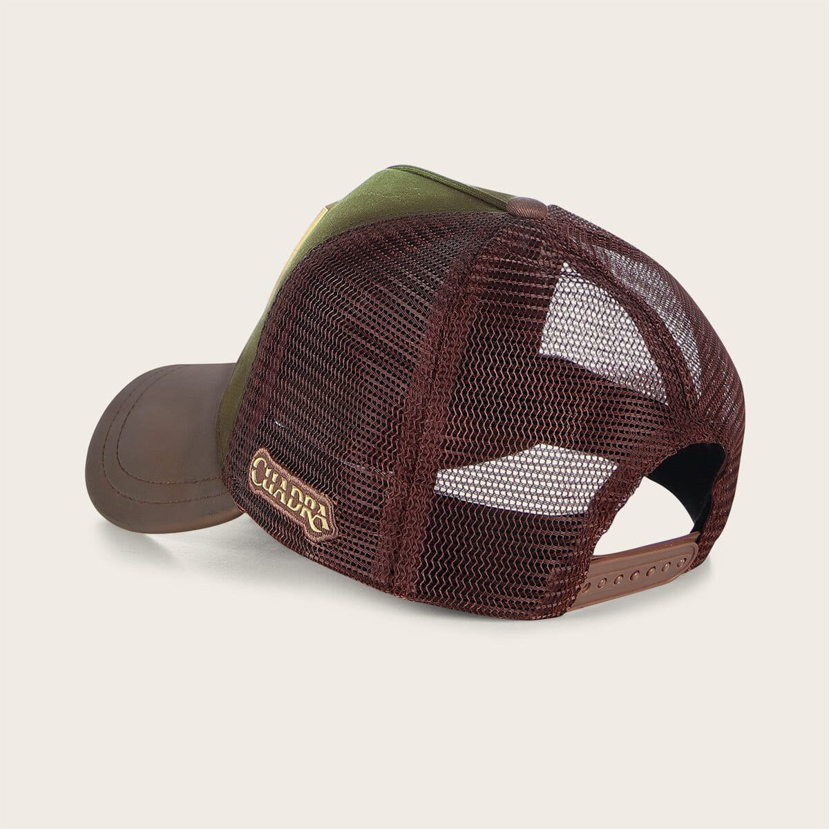 Gorra en piel genuina con diseño de caimán