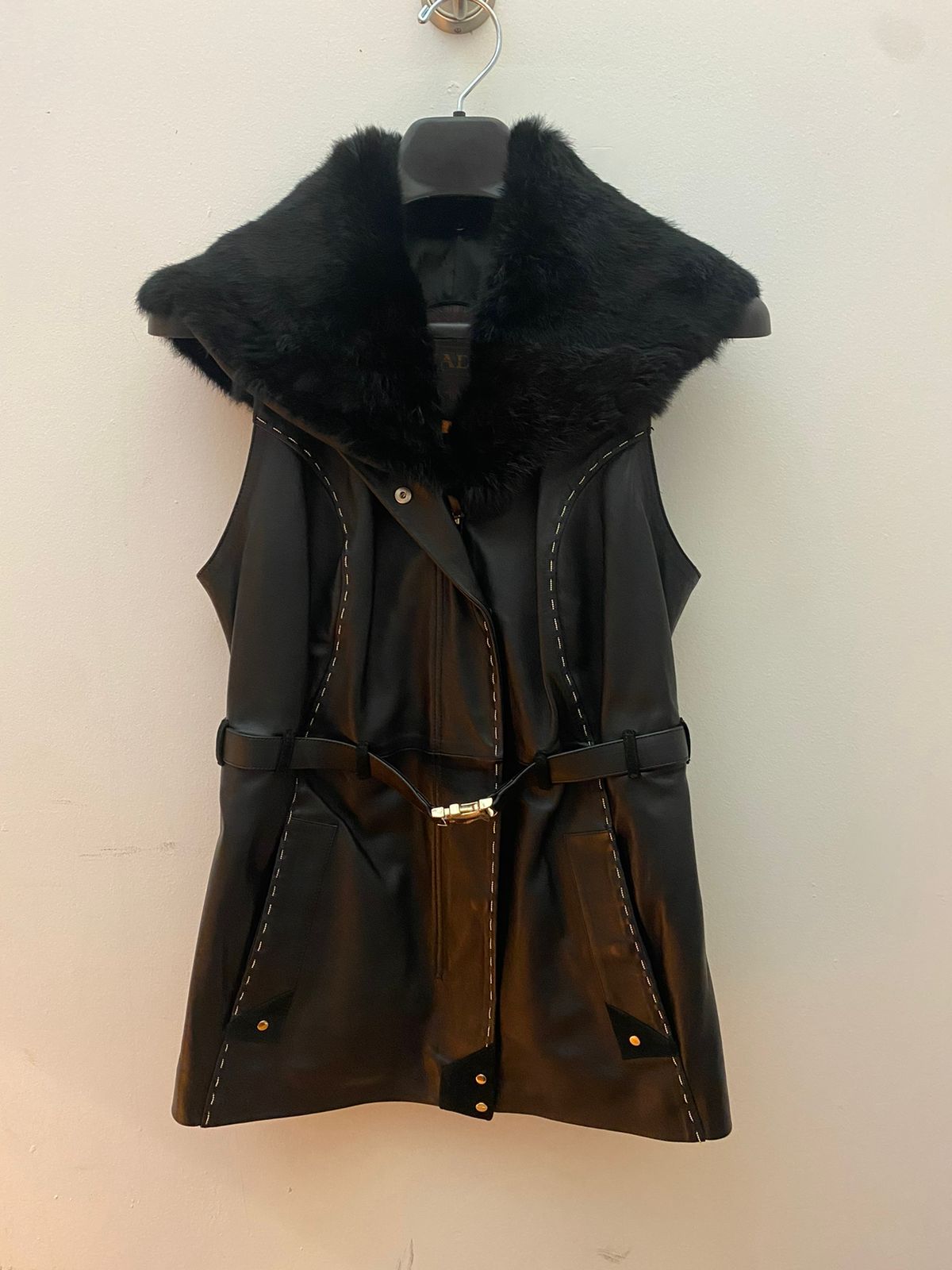Chaleco de cuero negro para mujer estilo western