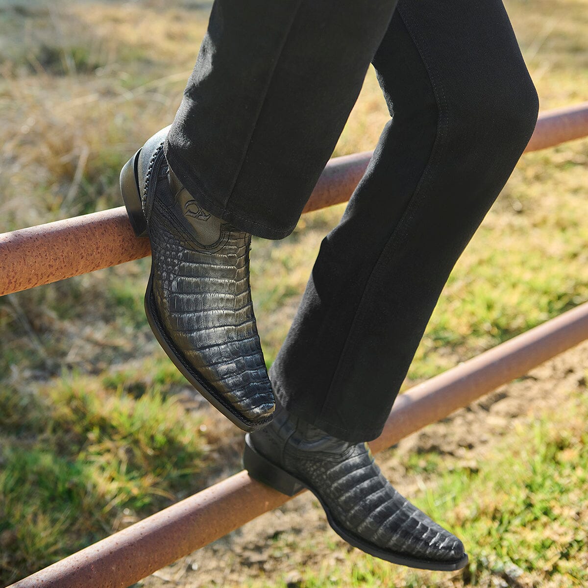 Bota tradicional en piel genuina de fuscus para caballero