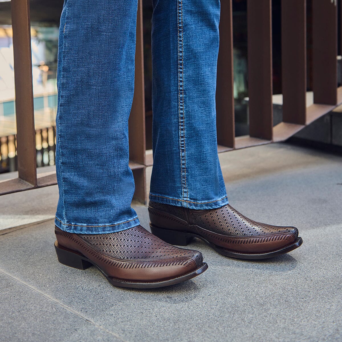 Bota casual en piel genuina para caballero