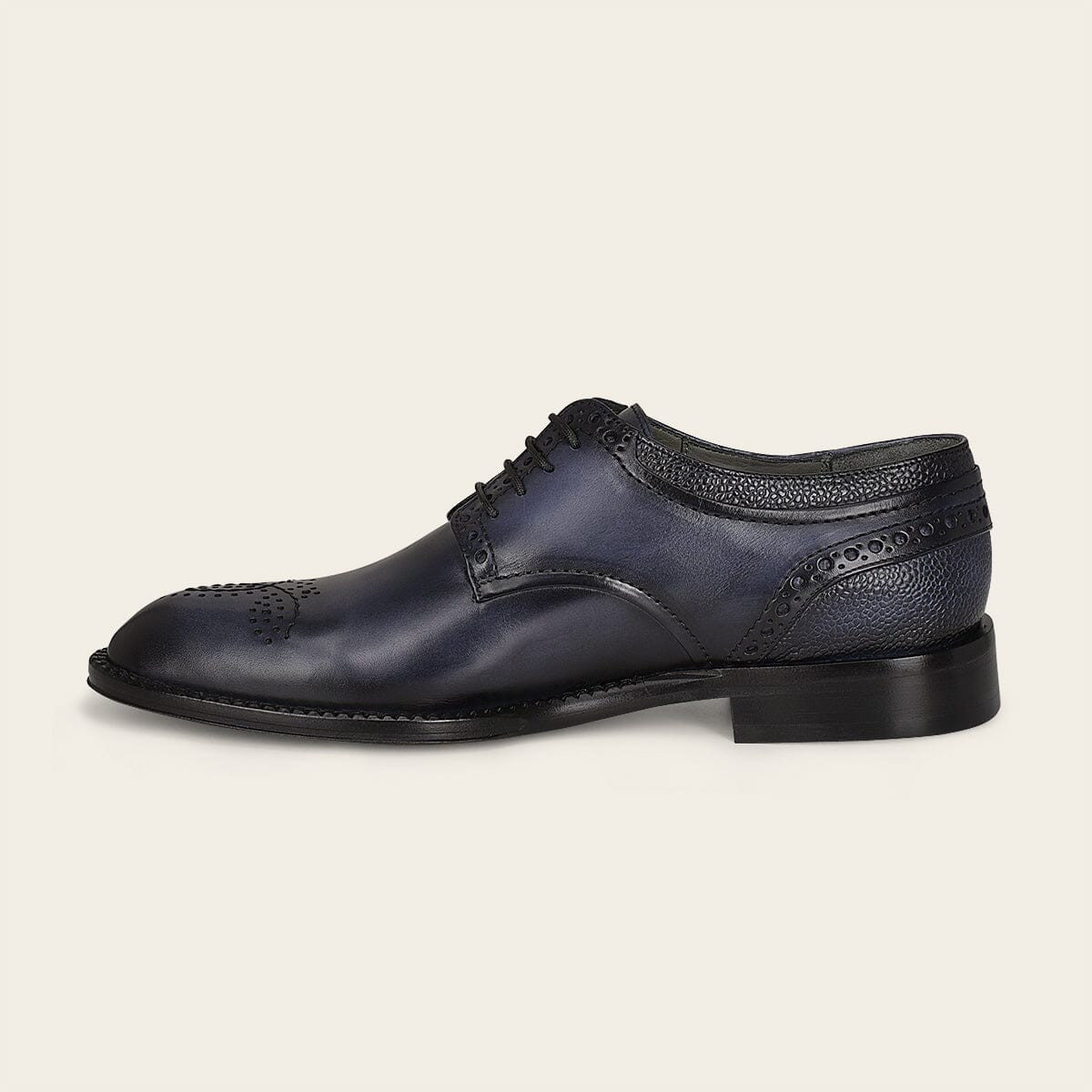 Zapato de vestir tipo derby en piel genuina de bovino